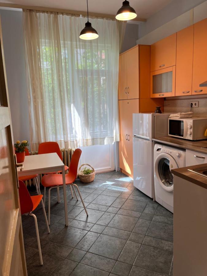113 In With 2br And 2 Full Bath * Sofía