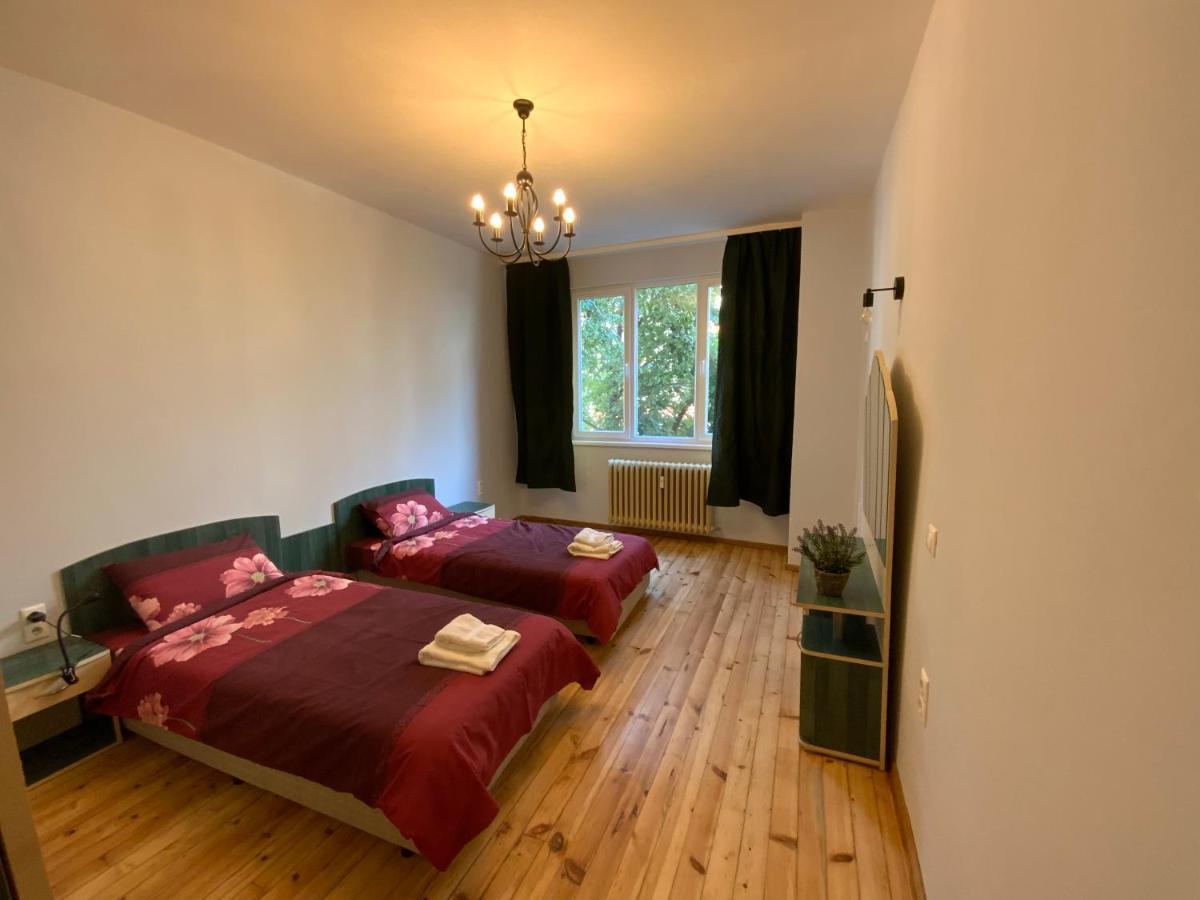 113 In With 2br And 2 Full Bath Apartament Sofia
