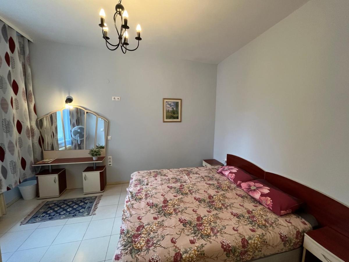 113 In With 2br And 2 Full Bath * Sofia